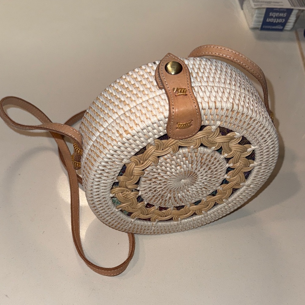 Handmade White and Tan Woven Women's Bag